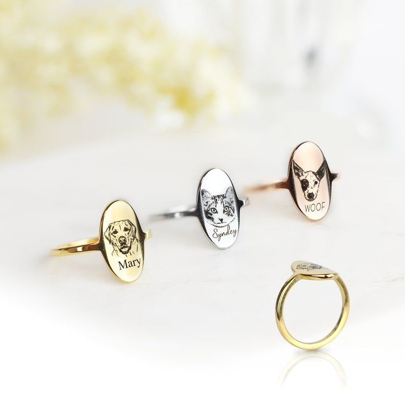 Personalized Pet Photo Ring - Custom Engraved Portrait Jewelry